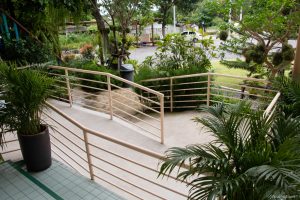 moncom_16 moncom_16